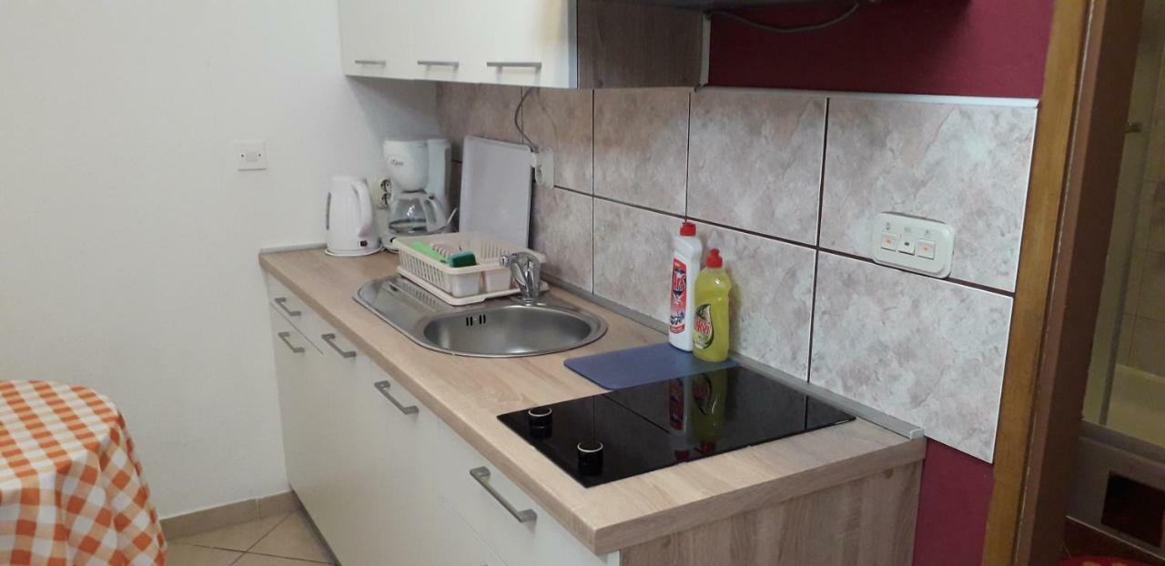 Apartment Perovic Baška Voda Zimmer foto